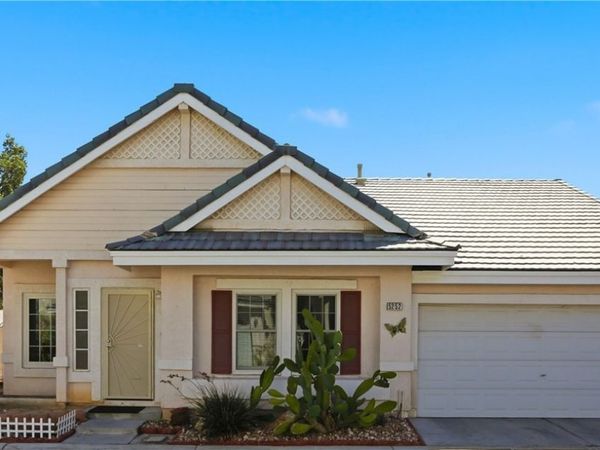 5252 Green Forest Way, Las Vegas, NV 89118