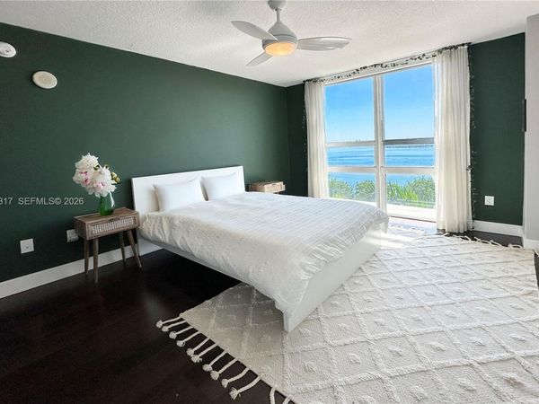 2000 N Bayshore Dr, Unit 614, Miami, FL 33137