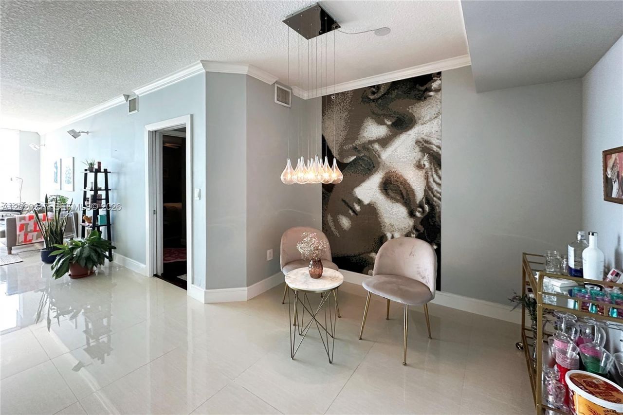 2000 N Bayshore Dr, Unit 614, Miami, FL 33137 Photo