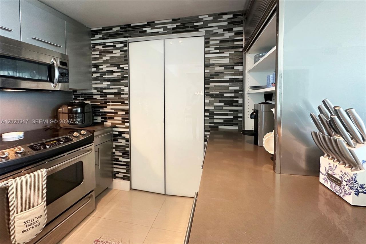 2000 N Bayshore Dr, Unit 614, Miami, FL 33137 Photo