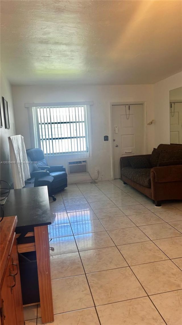 2222 Taylor St, Unit 11, Hollywood, FL 33020 Photo