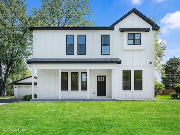 751 Sunnyside Road , Roselle, IL 60172