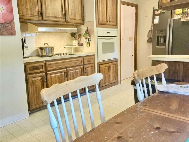 10481 Briar Hill Drive, Kirtland, OH 44094 Photo 8