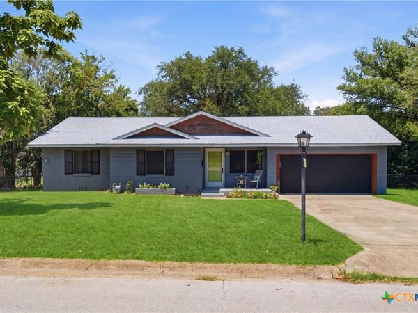 1406 N Penelope Street, Belton, TX 76513