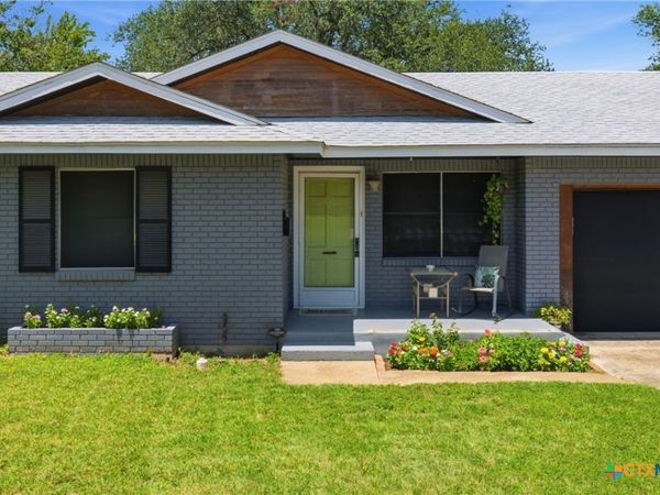 1406 N Penelope Street, Belton, TX 76513