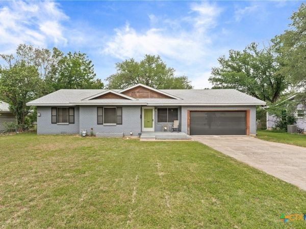 1406 N Penelope Street , Belton, TX 76513