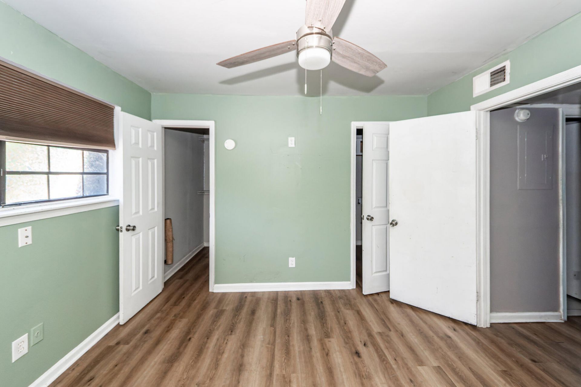 6601 Dorchester Road Photo 11
