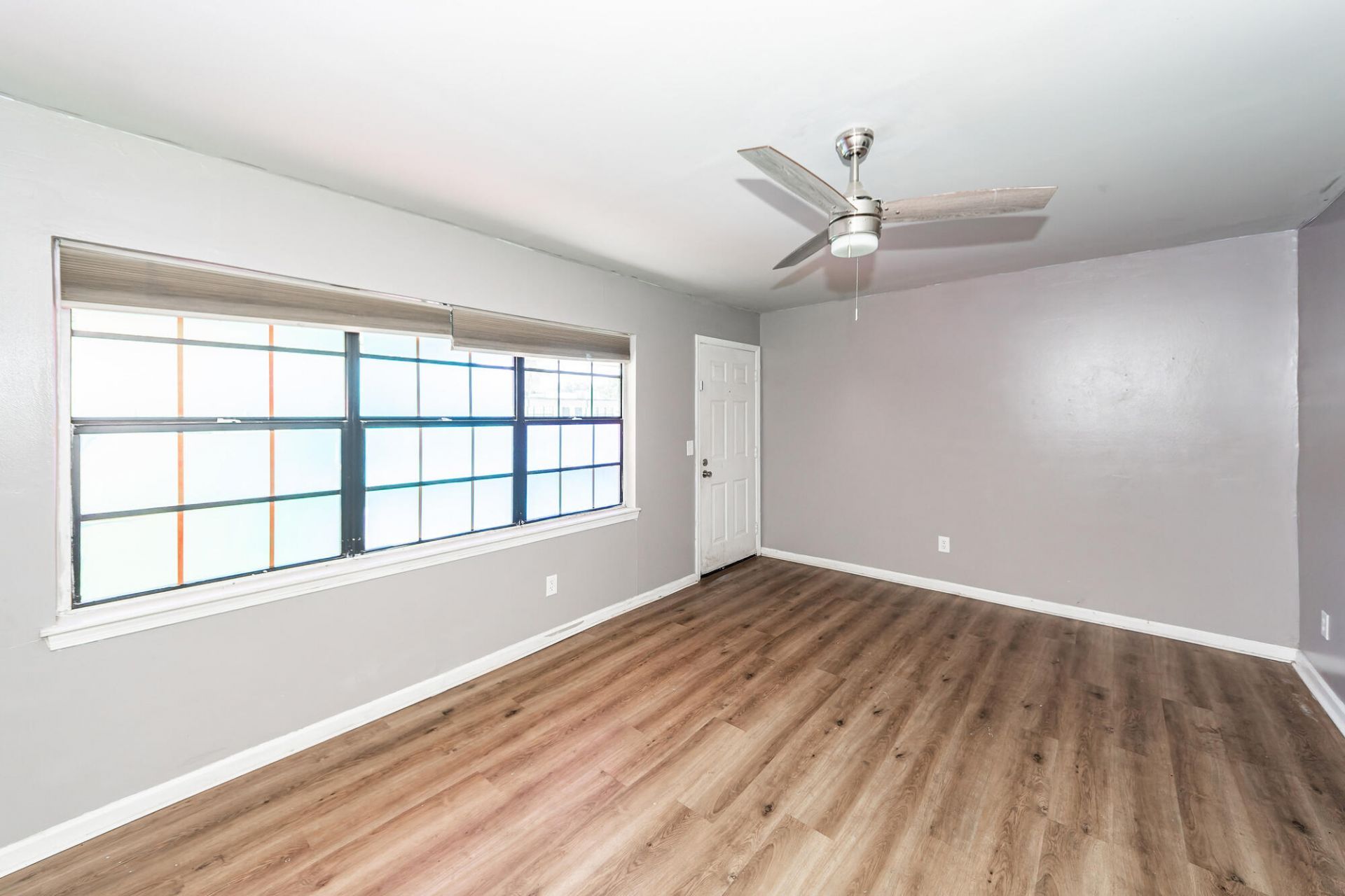 6601 Dorchester Road Photo 6