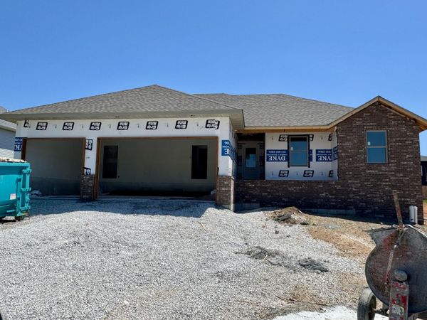 2608 W Pigeon Drive , Ozark, MO 65721