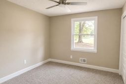 605 Langford Road photo 4
