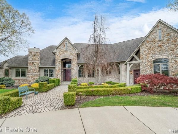 78642 Harvest Lane, Bruce Twp, MI 48065