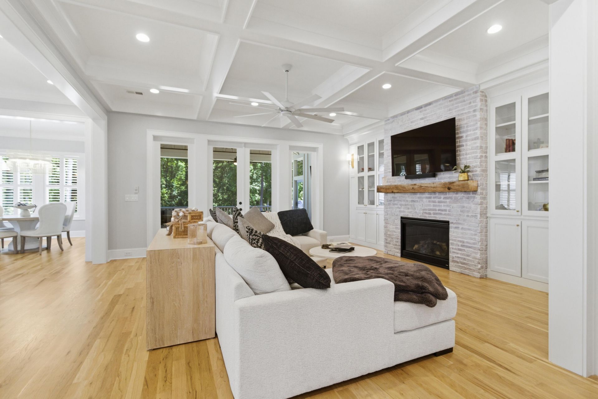 3853 Delinger Drive Photo 33