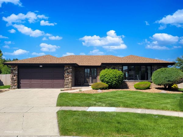 15110 HOLLYHOCK Court, Orland Park, IL 60462