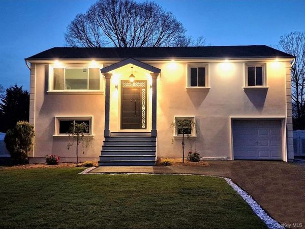 116 Southern Boulevard , Hauppauge, NY 11788