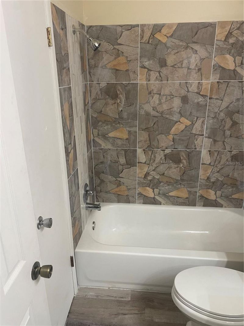 613 61st Avenue Terrace E, Unit 613, Bradenton, FL 34203 Photo