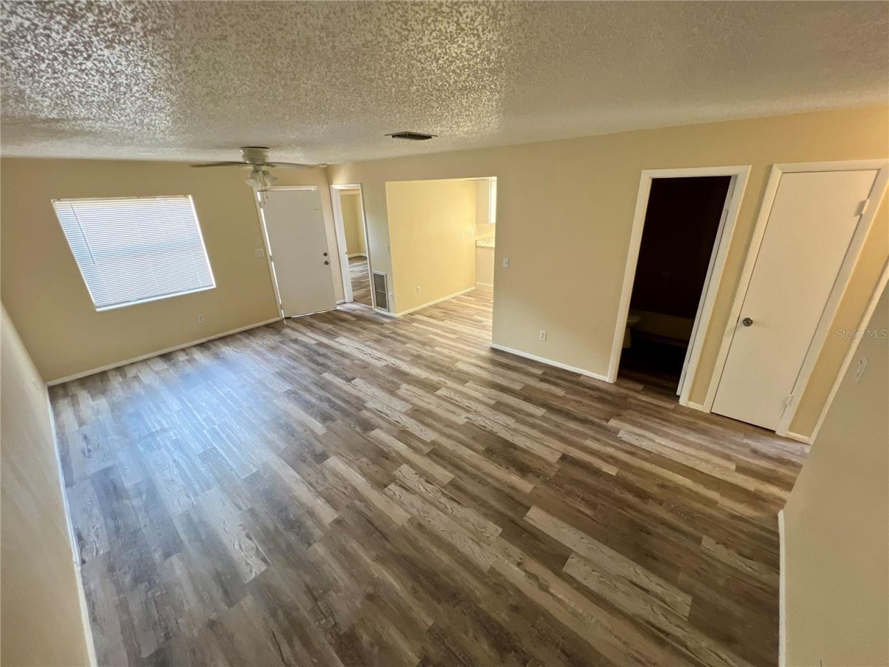 613 61st Avenue Terrace E, Unit 613, Bradenton, FL 34203 Photo