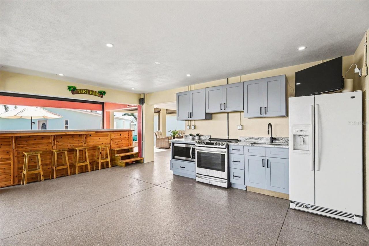604 Tahiti Court, Punta Gorda, FL 33950 Photo