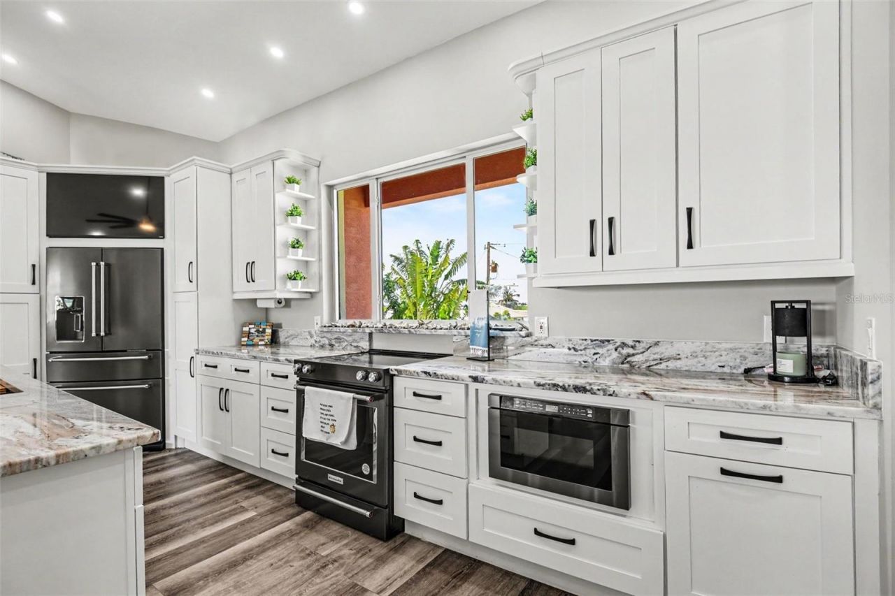604 Tahiti Court, Punta Gorda, FL 33950 Photo