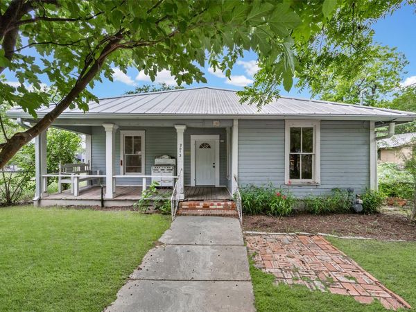 2013 E 9th ST, Austin, TX 78702
