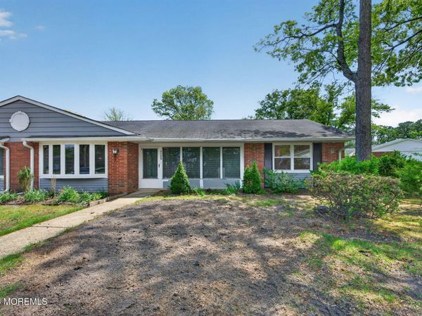 452 Portsmouth Drive, Unit B, Lakewood, NJ 08701