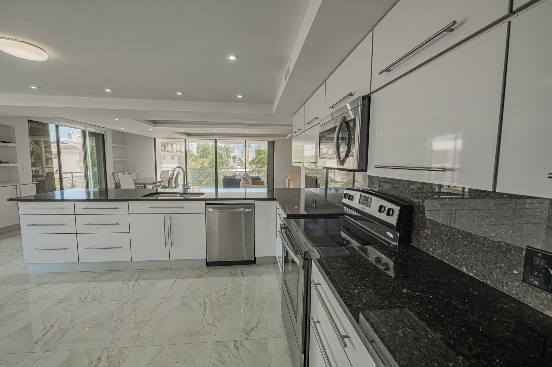 468 Golden Isles Drive, Unit 202, Hallandale Beach, FL 33009 Photo