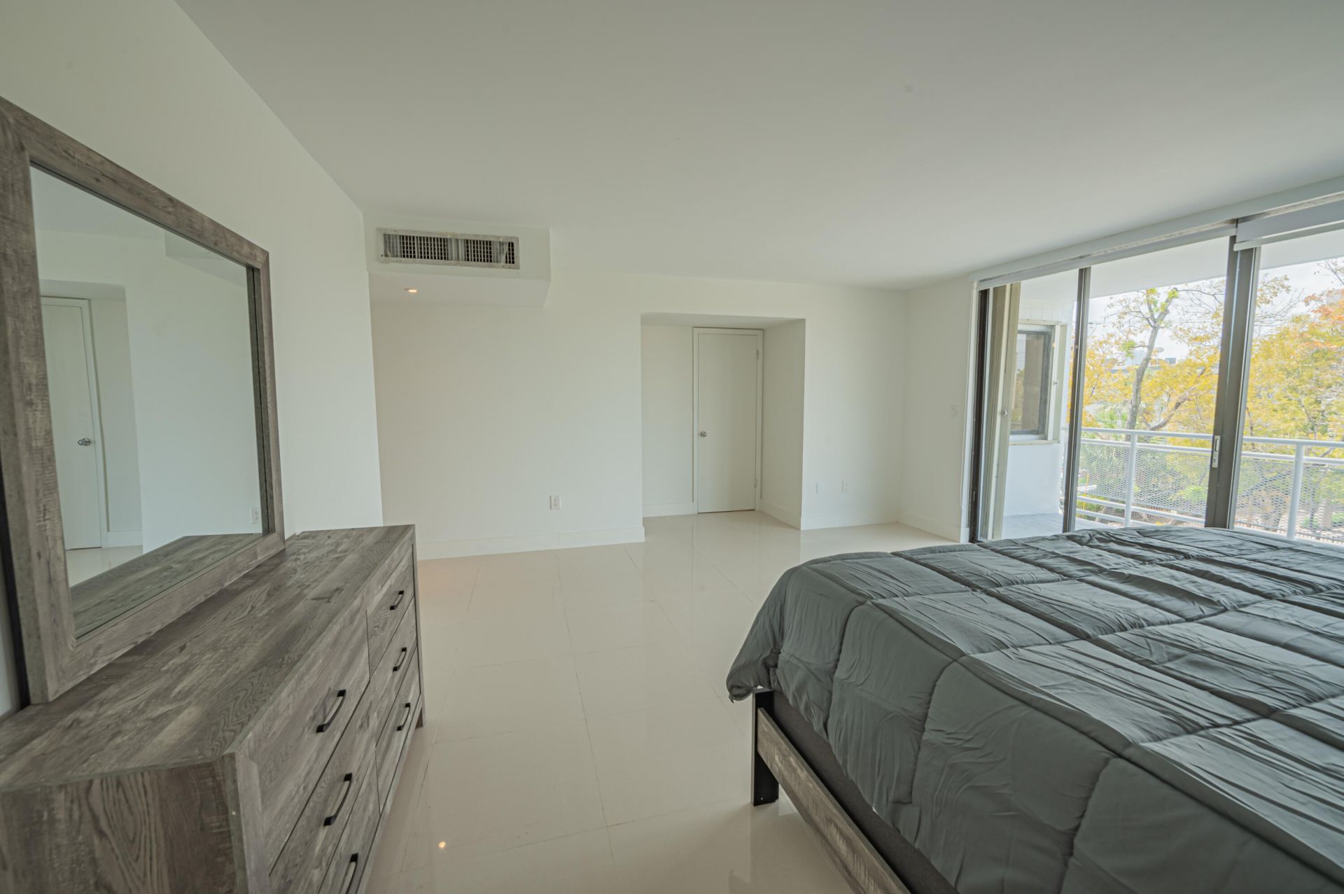 468 Golden Isles Drive, Unit 202, Hallandale Beach, FL 33009 Photo