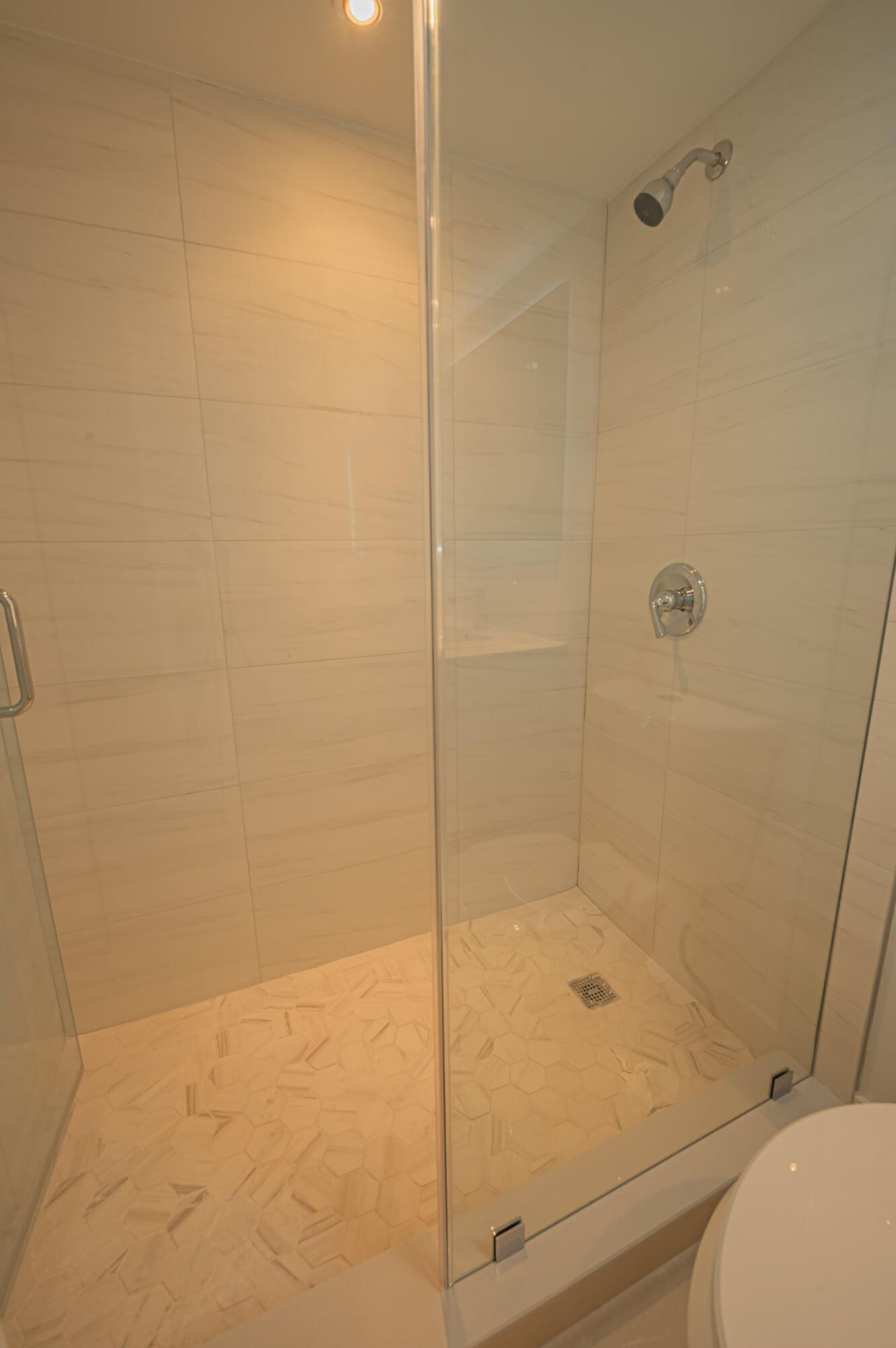 468 Golden Isles Drive, Unit 202, Hallandale Beach, FL 33009 Photo