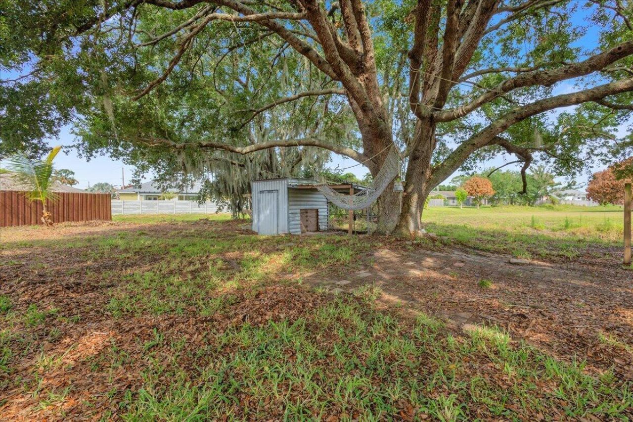 1097 SW Mcdevitt Avenue, Port Saint Lucie, FL 34953 Photo