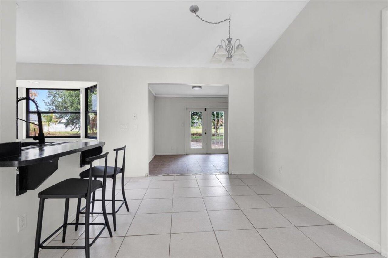 1097 SW Mcdevitt Avenue, Port Saint Lucie, FL 34953 Photo