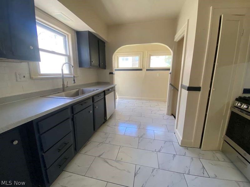 14722 Puritas Avenue , Cleveland, OH 44135 Photo 6
