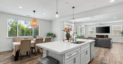 1674 Carrara Ln, Ripon, CA 95366 Photo