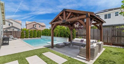 1674 Carrara Ln, Ripon, CA 95366 Photo