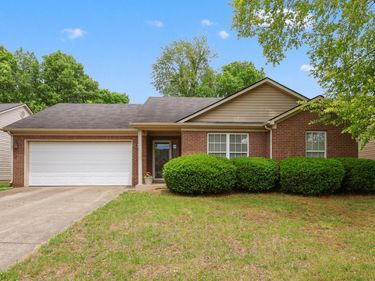 1409 Scarlett Way, Lexington, KY 40514