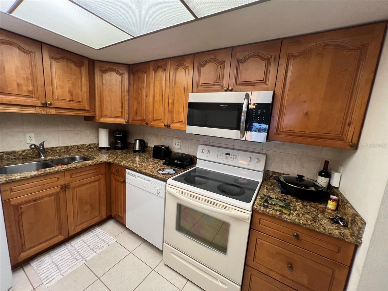 4900 Brittany Drive S, Unit 305, Saint Petersburg, FL 33715 Photo