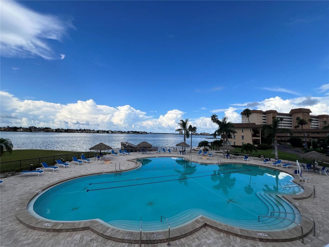 4900 Brittany Drive S, Unit 305, Saint Petersburg, FL 33715 Photo