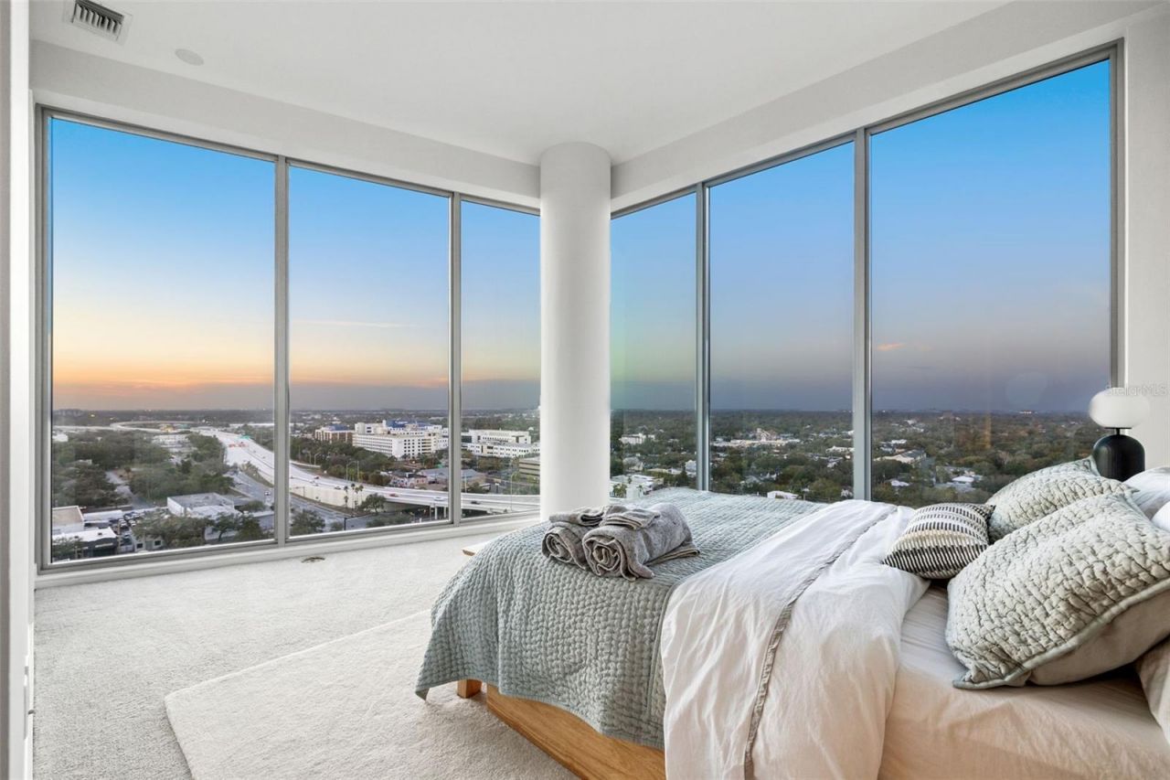 777 3rd Avenue N, Unit 1701, Saint Petersburg, FL 33701 Photo
