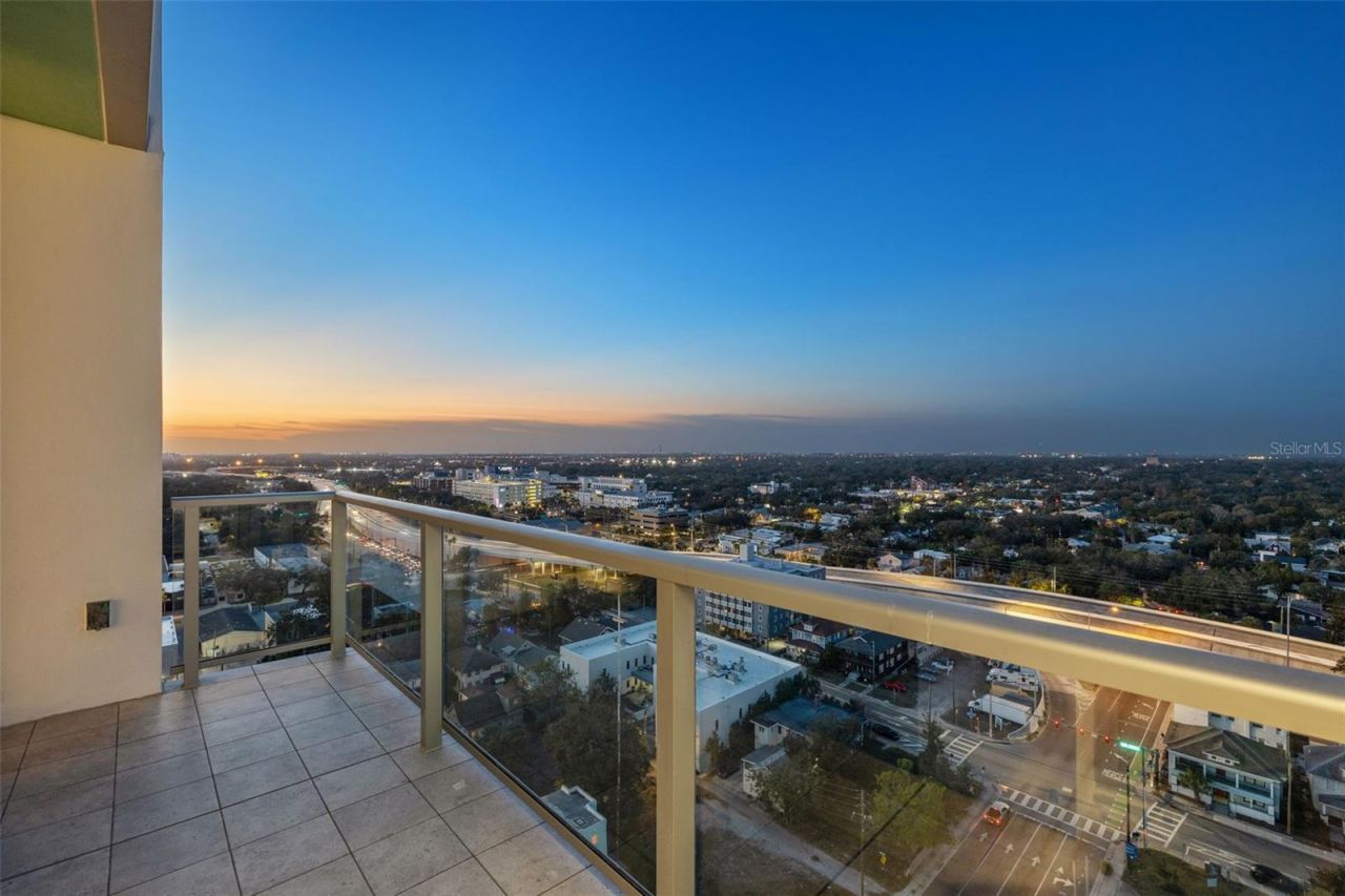 777 3rd Avenue N, Unit 1701, Saint Petersburg, FL 33701 Photo