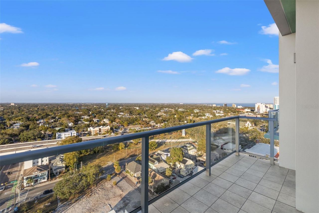 777 3rd Avenue N, Unit 1701, Saint Petersburg, FL 33701 Photo