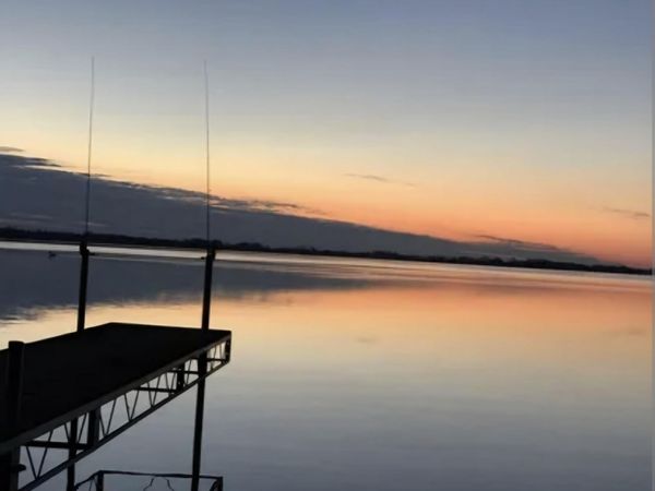 904 Lake Shore Dr, Beaver Dam, WI 53916