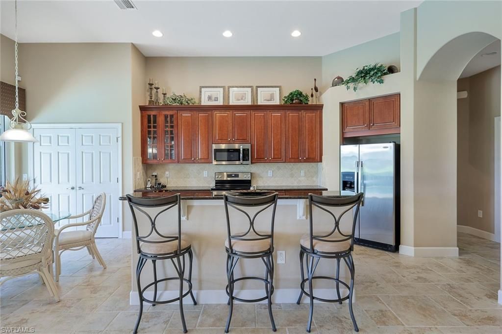 12118 Wicklow Ln, Naples, FL 34120 Photo