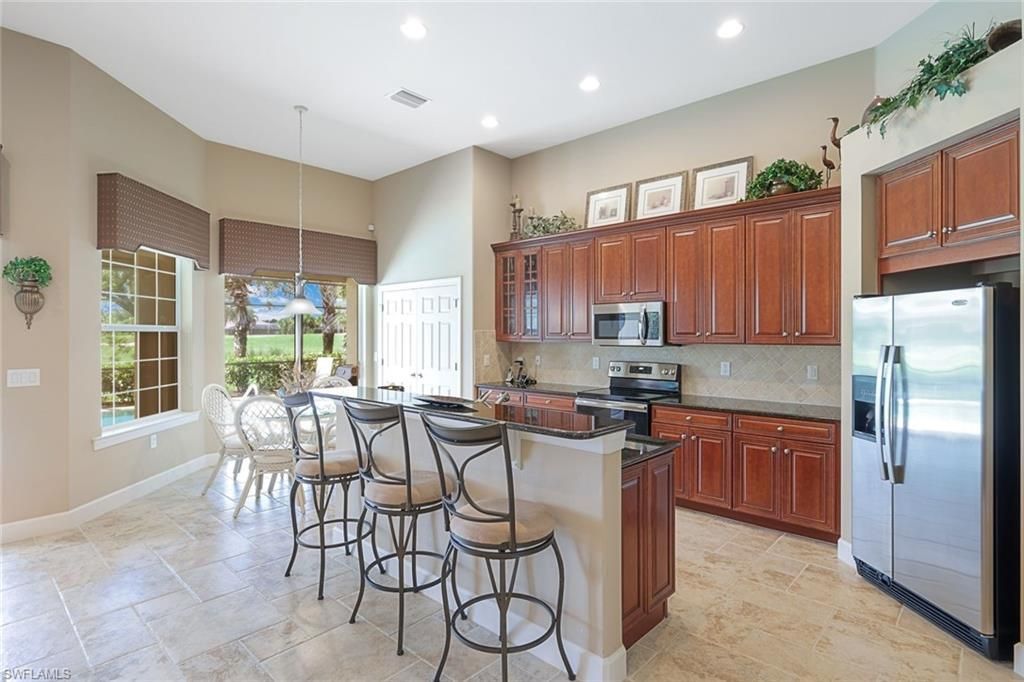 12118 Wicklow Ln, Naples, FL 34120 Photo