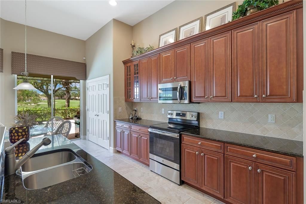 12118 Wicklow Ln, Naples, FL 34120 Photo