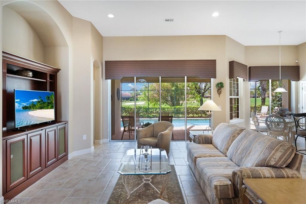 12118 Wicklow Ln, Naples, FL 34120 Photo