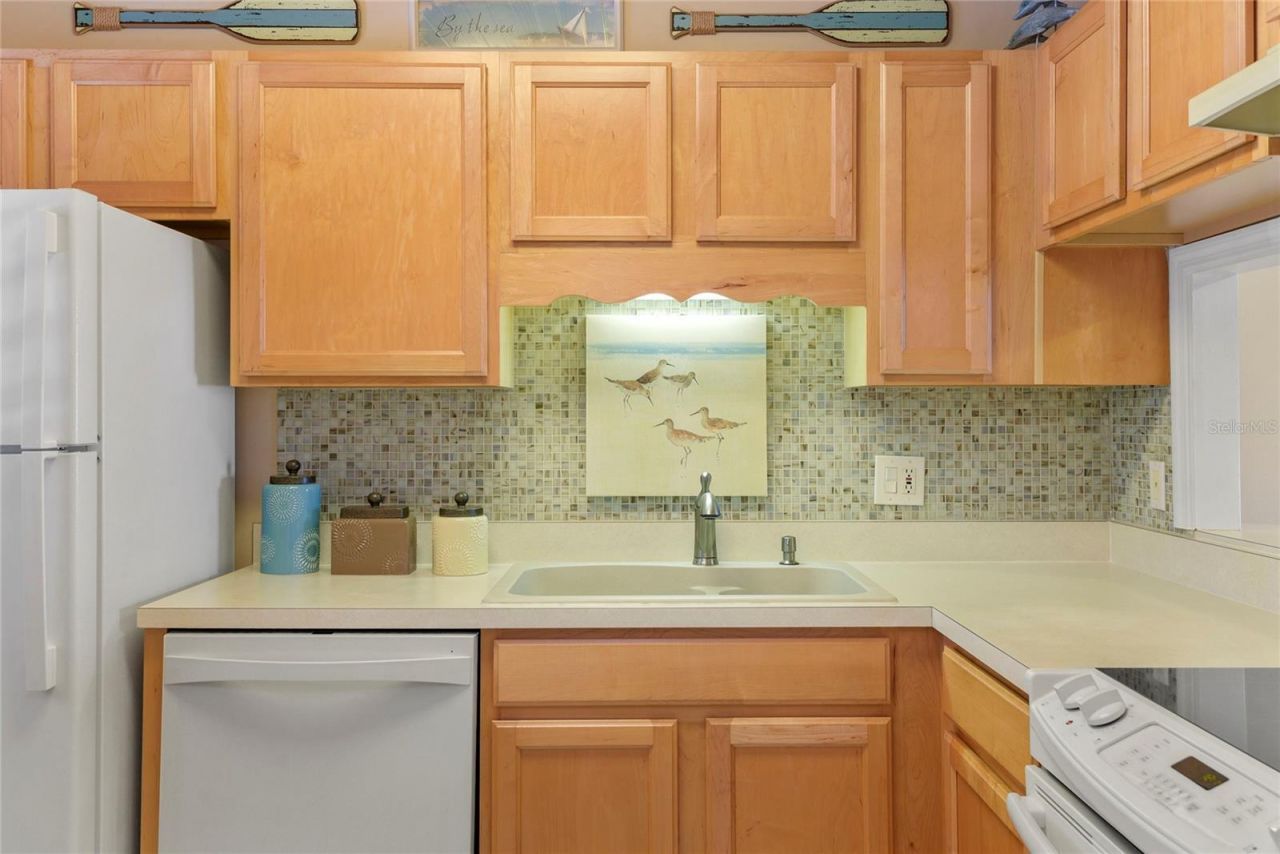 4153 S Atlantic Avenue, Unit 107, New Smyrna Beach, FL 32169 Photo