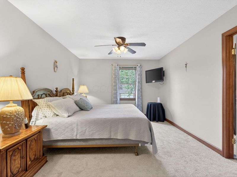 2152 Olde Sawmill Boulevard, Dublin, OH 43016 Photo 11