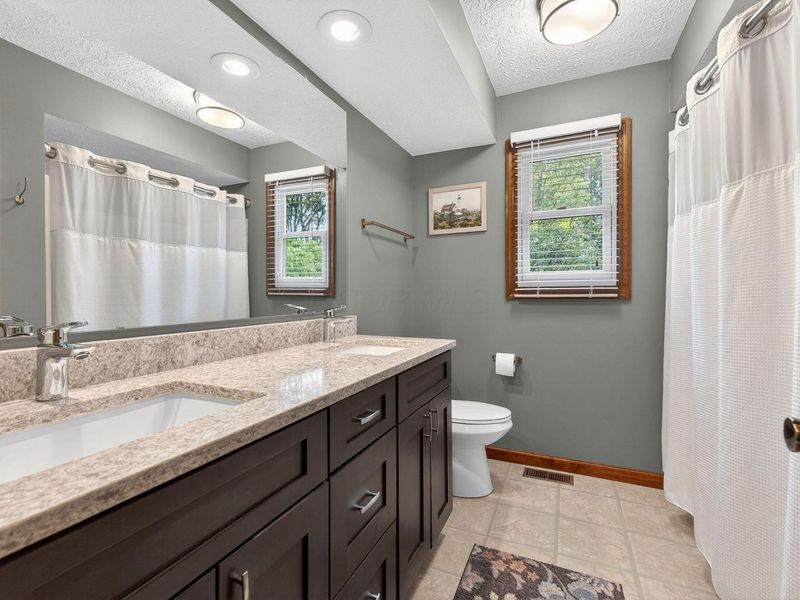 2152 Olde Sawmill Boulevard, Dublin, OH 43016 Photo 17