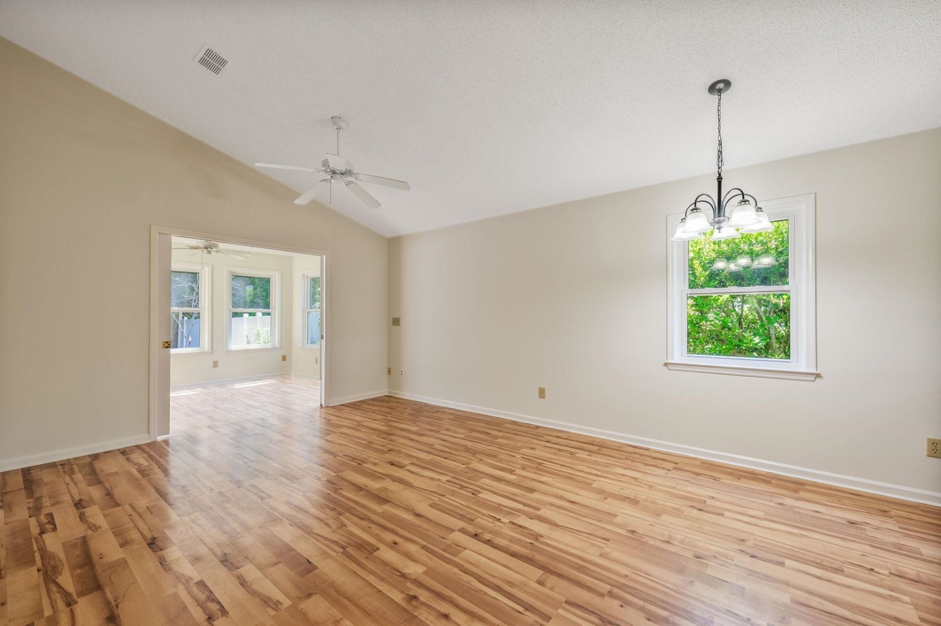 1117 Ganton Way Photo 10