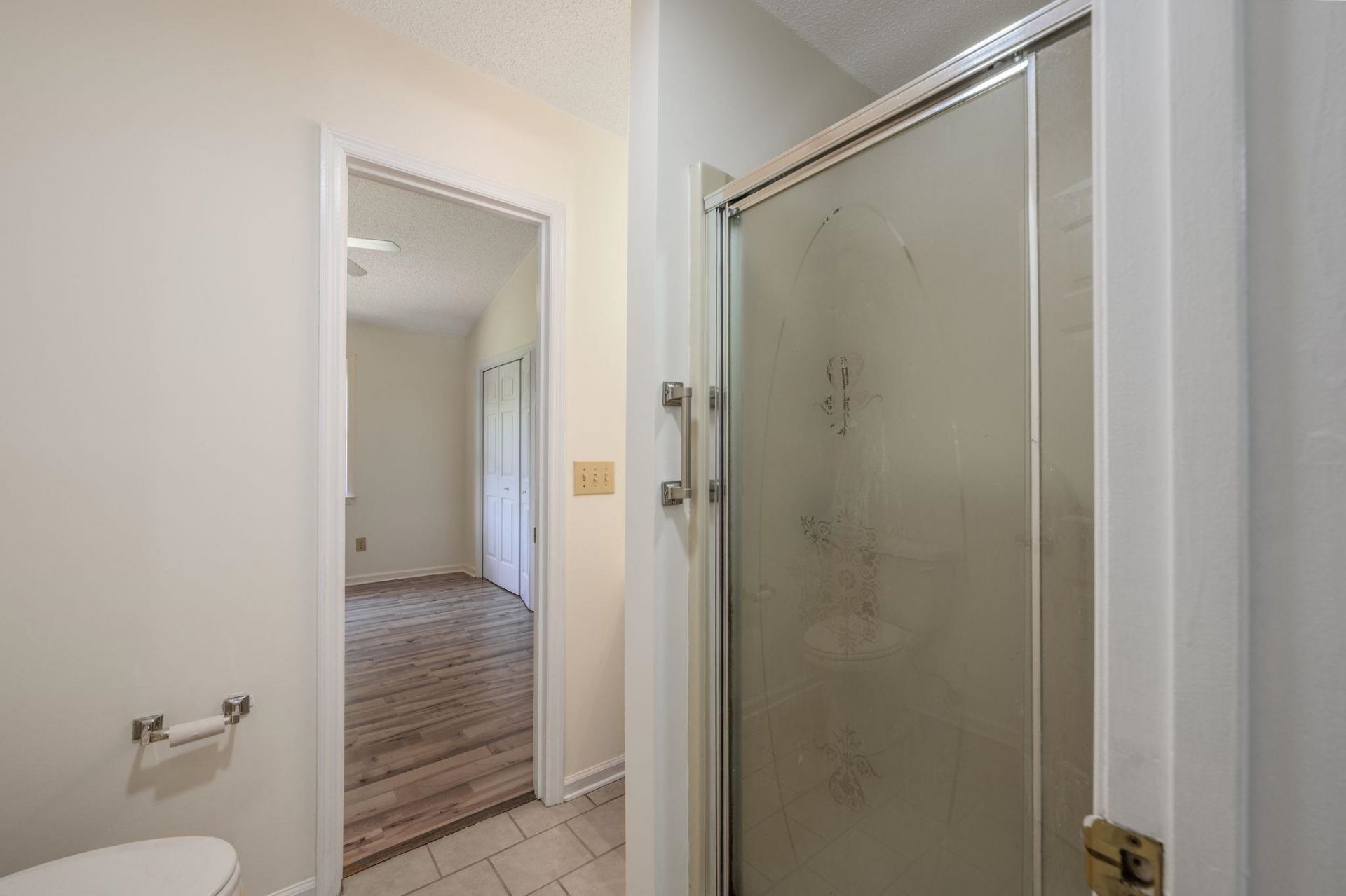 1117 Ganton Way Photo 18