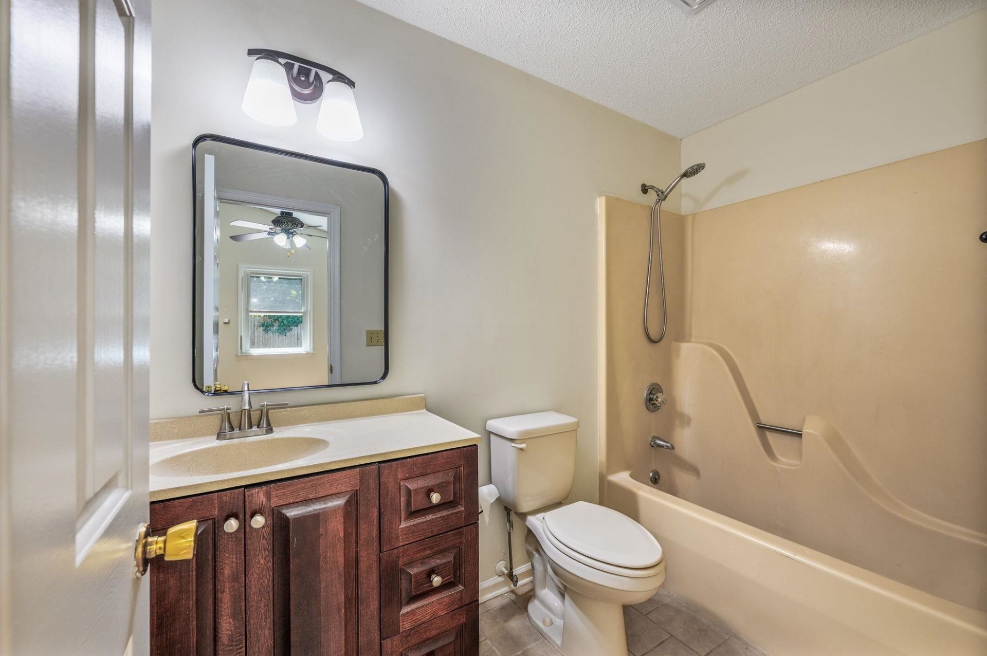 1117 Ganton Way Photo 25