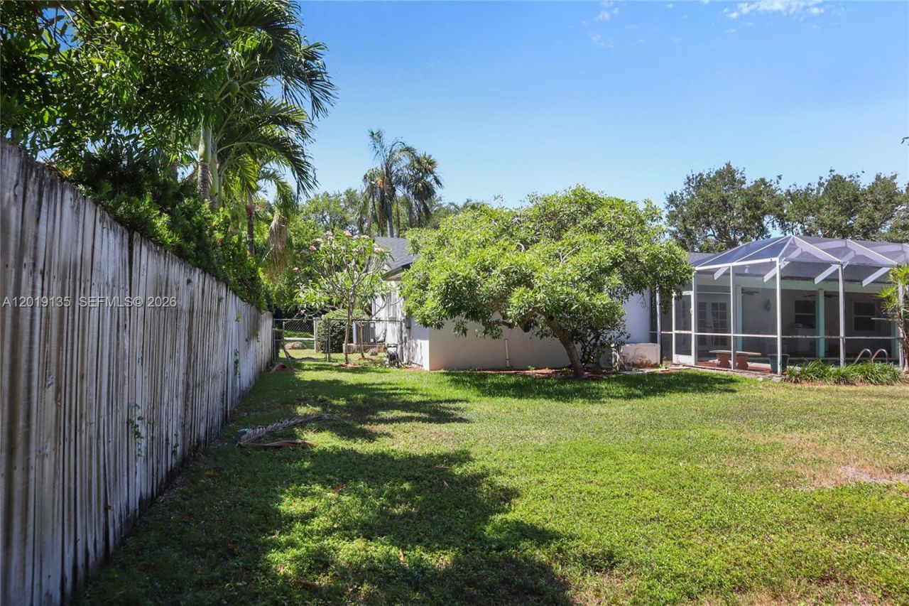 7605 SW 179th Ter , Palmetto Bay, FL 33157 Photo